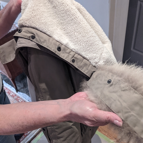 COACH Jacket - Picture 5 of 9